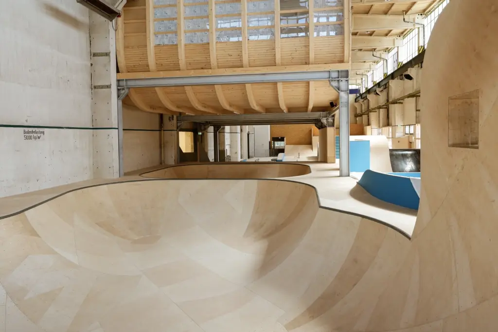Skatehalle Chemnitz, schönherr.fabrik, Bowl © sazinc GmbH